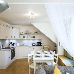 modern-apartment-charvatova.praguehotelsweb.com/
